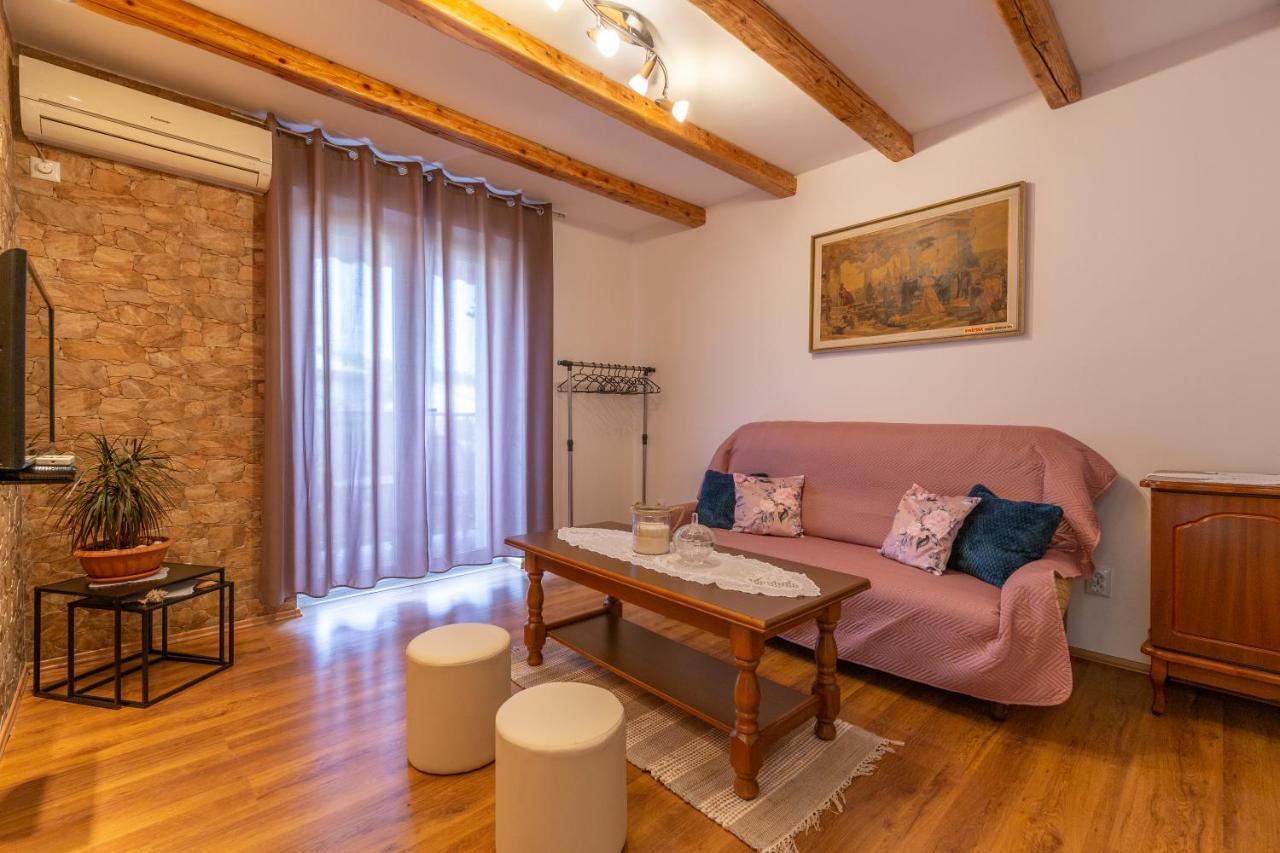 סנג' Apartman Gara מראה חיצוני תמונה